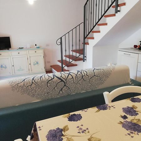 Appartement Oasiglo à La Maddalena  Extérieur photo