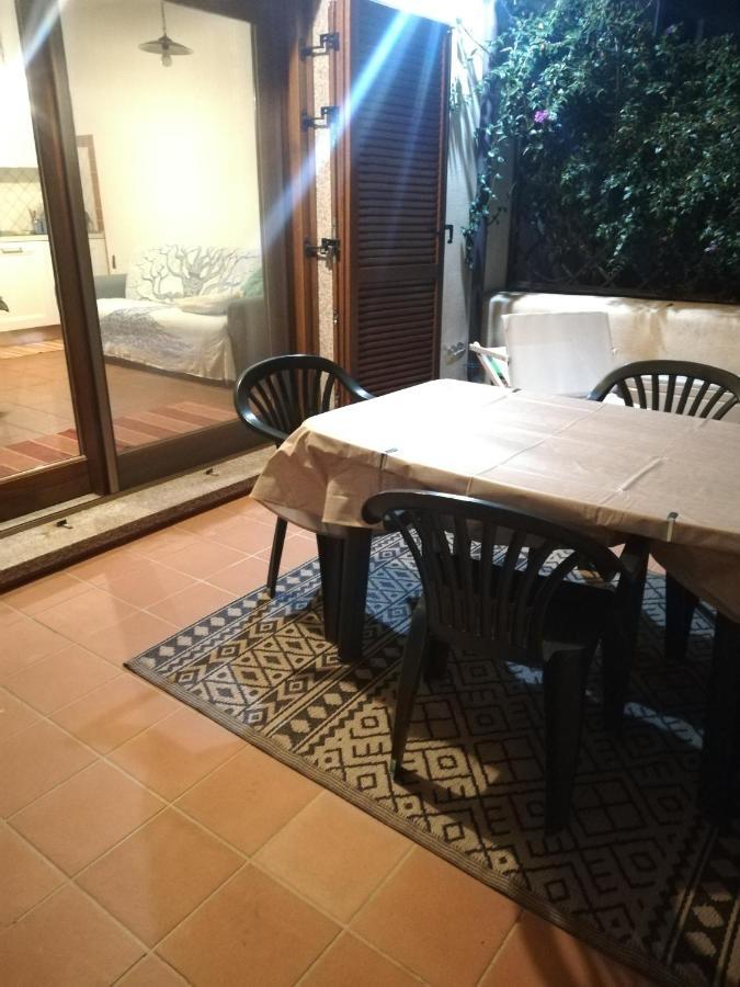 Appartement Oasiglo à La Maddalena  Extérieur photo